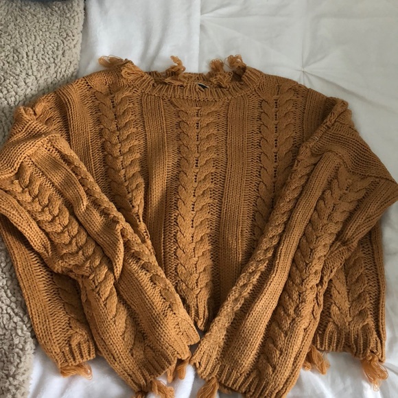 grey bandit Sweaters - Orange cropped sweater